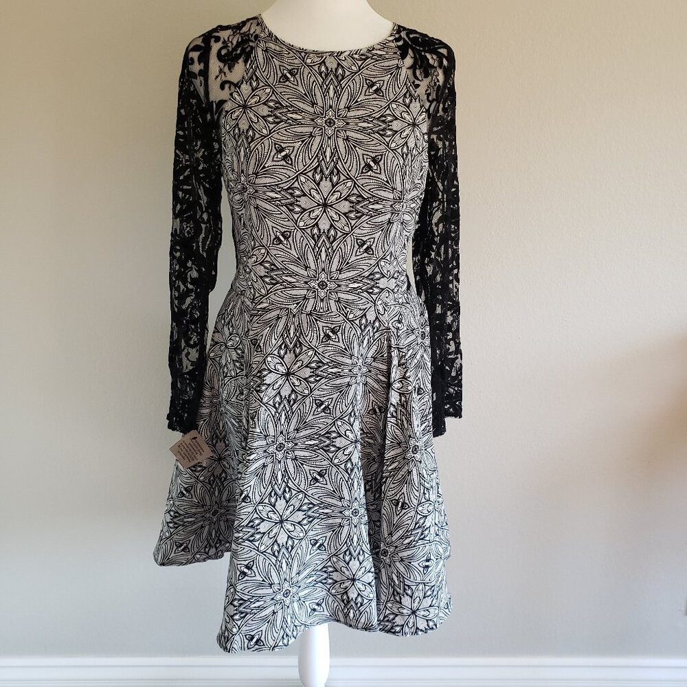 NEW Yumi Kim Black White Silk Dress Black Lace Detail Sleeves Lined Size M